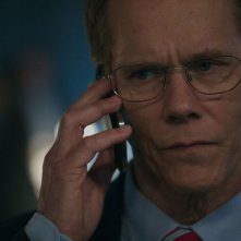 Boston - Caccia all'uomo: Kevin Bancon in una scena del film