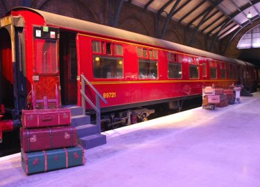 images/2017/03/28/harry-potter-tour-hogwarts-express3.jpg