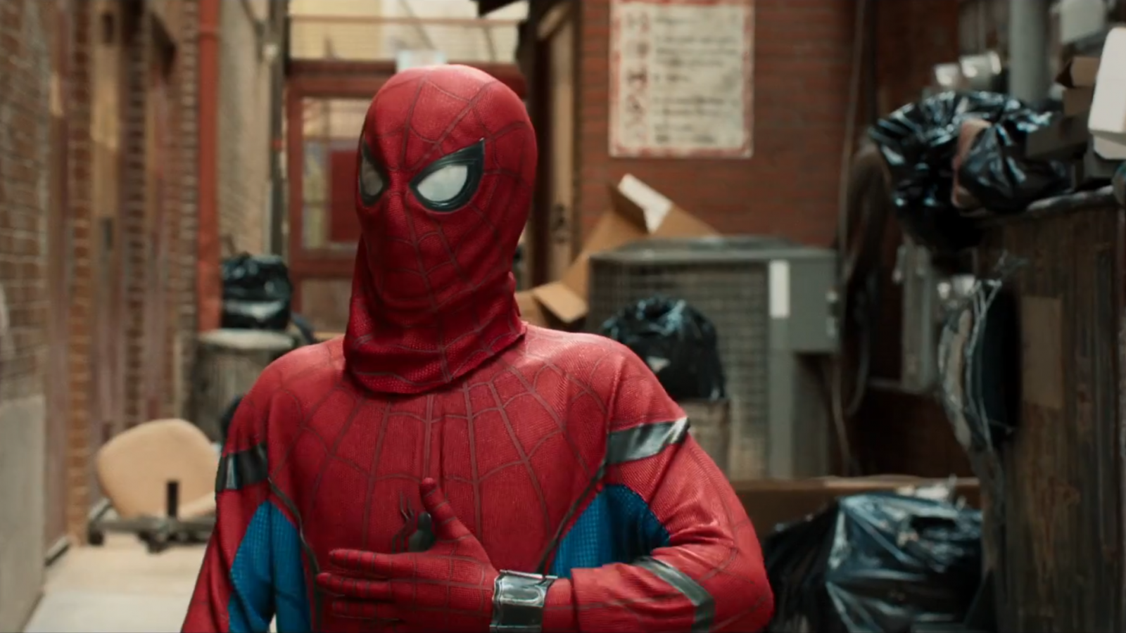 Tom Holland nei panni di Spider-Man