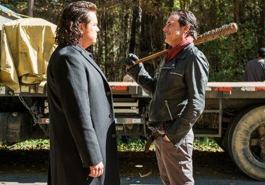 The Walking Dead: Josh McDermitt e Jeffrey Dean Morgan in The First Day of the Rest of Your Life