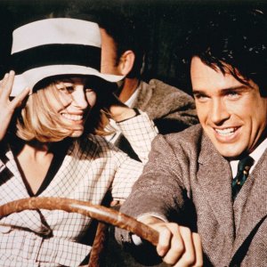 Gangster Story: Warren Beatty e Faye Dunaway in un momento del film