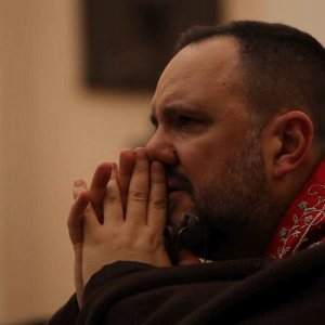 Silenzi e parole: un primo piano del documentario