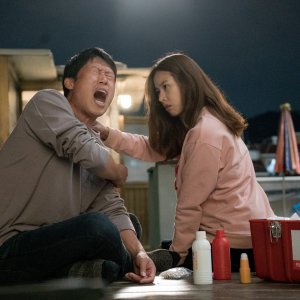 Luck-Key: Yu Hae-jin e Yun-hie Jo in un divertente momento