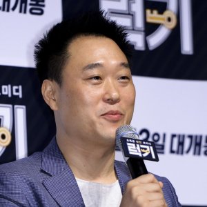 Lee Gye-byeok durante un'intervista