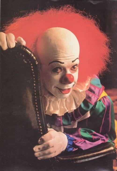 It: Tim Curry nei panni del clown Pennywise