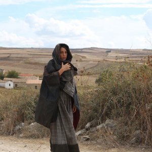 L'accabadora: Donatella Finocchiaro in una scena del film