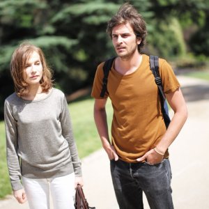 Things to Come: Isabelle Huppert e Roman Kolinka in una scena del film