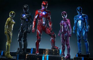 Power Rangers: la foto dei protagonisti in costume