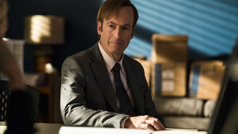 Bob Odenkirk e il giorno in cui era morto sul set di Better Call Saul: "Il medico non sapeva rianimarmi"