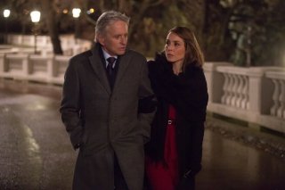 Codice Unlocked - Londra sotto attacco: Noomi Rapace e Michael Douglas in una scena del film