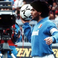 Maradonapoli: Diego Armando Maradona in un'immagine di quando giocava nel Napoli