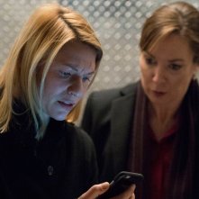 Homeland: Claire Danes in una scena dell'episodio America First