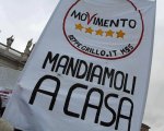 Tutti a casa: il documentario sul Movimento 5 stelle al cinema oggi 24 aprile