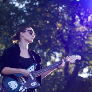 Song to Song: Rooney Mara in una scena del film