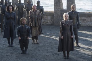 Il Trono di Spade: Peter Dinklage ed Emilia Clarke in una foto