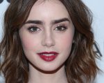 To The Bone: la prima foto di Lily Collins tratta dal film sull'anoressia