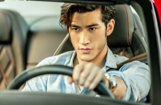 Kung Fu Yoga: Aarif Rahman in una scena del film