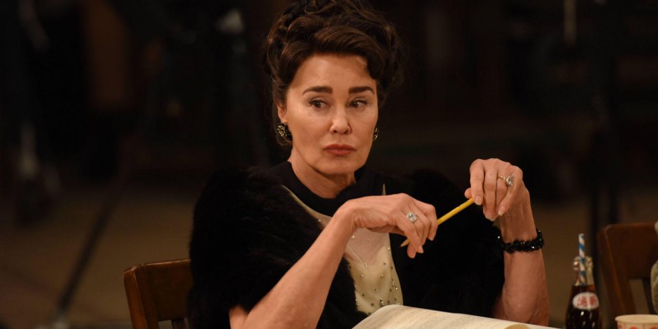 Feud: Jessica Lange in un momento della serie