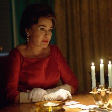 Feud: Jessica Lange in una scena