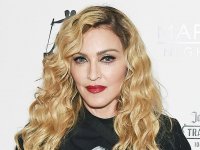 Madonna contro Blond Ambition: 'Solo io posso raccontare la mia storia'