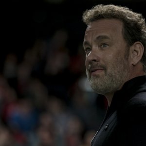 The Circle: Tom Hanks in una scena del film