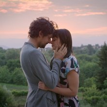 The Space Between: Maeve Dermody e Flavio Parenti in una scena del film