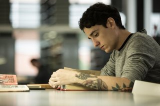 Tutto quello che vuoi: Andrea Carpenzano in una scena del film