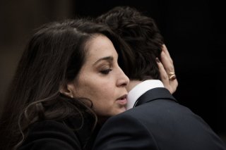 Tutto quello che vuoi: Donatella Finocchiaro e Andrea Carpenzano in una scena del film