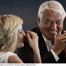 Una gita a Roma: Chiara Conti ed Helmut Hagen sorridenti sul set del film