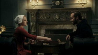 The Handmaid's Tale: una scena dell'episodio Birth Day, prima stagione