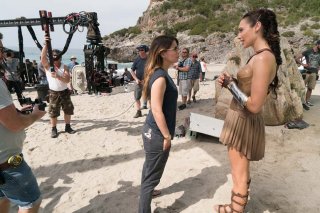 Wonder Woman: Gal Gadot durante le riprese del film