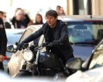 Mission: Impossible 6, un video girato sul set mostra Tom Cruise in moto