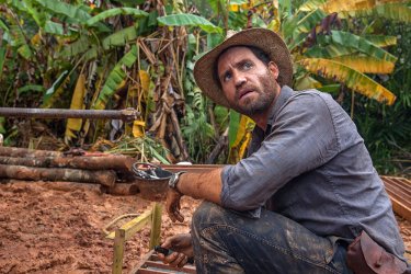 Gold - La grande truffa: Edgar Ramirez in una scena del film