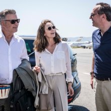 Paris Can Wait: Alec Baldwin, Arnaud Viard e Diane Lane in una scena del film