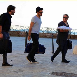 Taranta on the Road: Alessio Vassallo, Helmi Dridi e Emmanuele Aita in una scena del film