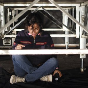 Taranta on the Road: Nabiha Akkari in una scena del film