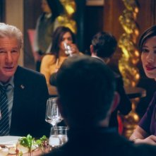 The Dinner: Rebecca Hall, Richard Gere e Steve Coogan (di spalle) in una scena del film