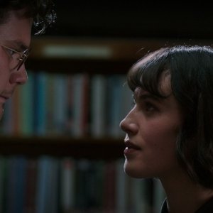 This Beautiful Fantastic: Jessica Brown Findlay e Jeremy Irvine in una scena del film