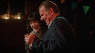 This Beautiful Fantastic: Jessica Brown Findlay e Tom Wilkinson in una scena del film