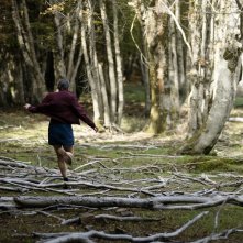 Sicilian Ghost Story: Julia Jedlikowska di spalle mentre corre in un momento del film