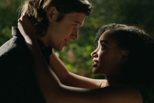 Everything, Everything - Trailer 2