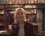 Saoirse Ronan nel video di Galway Girl, brano di Ed Sheeran