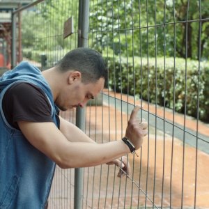 Cuori puri: Simone Liberati in un momento del film