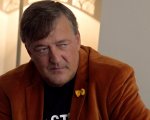 Stephen Fry indagato dalla polizia irlandese per blasfemia