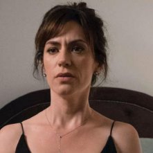 Billions: una scena della seconda stagione con Maggie Siff