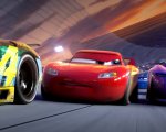 Cars 3: nel nuovo trailer Saetta è alle prese con un temibile rivale