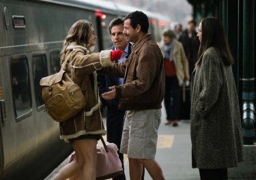 The Meyerowitz Stories: Ben Stiller e Adam Sandler in una foto del film