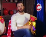 Chris Evans legge una fiaba per bambini con protagonista un supereroe