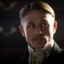 Civiltà perduta: un primo piano di Charlie Hunnam