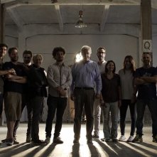 Indizi di felicità: un'immagine promozionale con Walter Veltroni e il resto della troupe